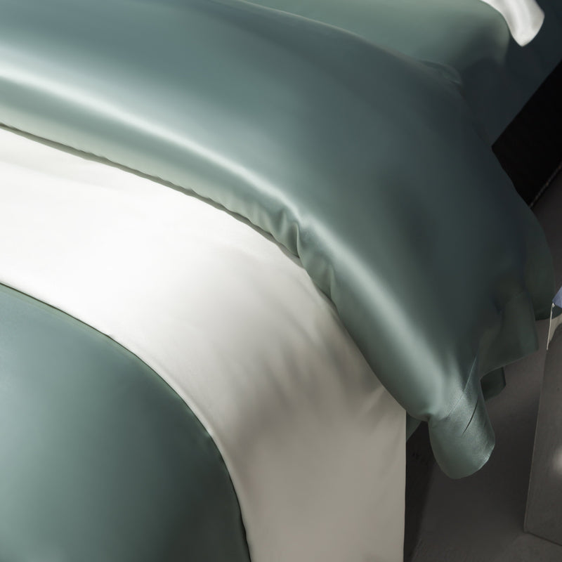 Set lenzuola in seta naturale