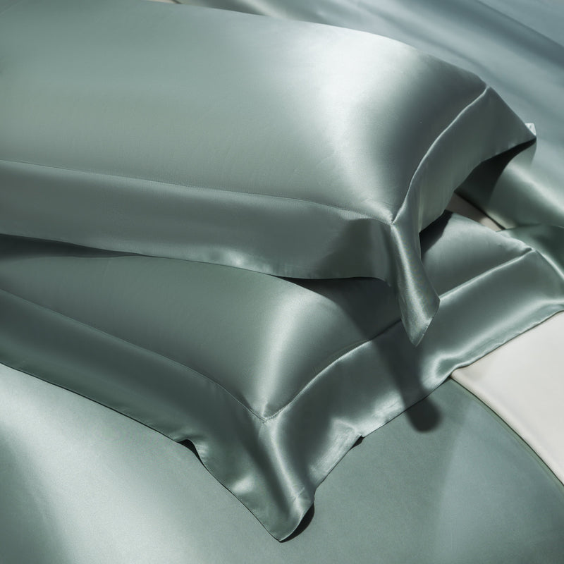 Set lenzuola in seta naturale