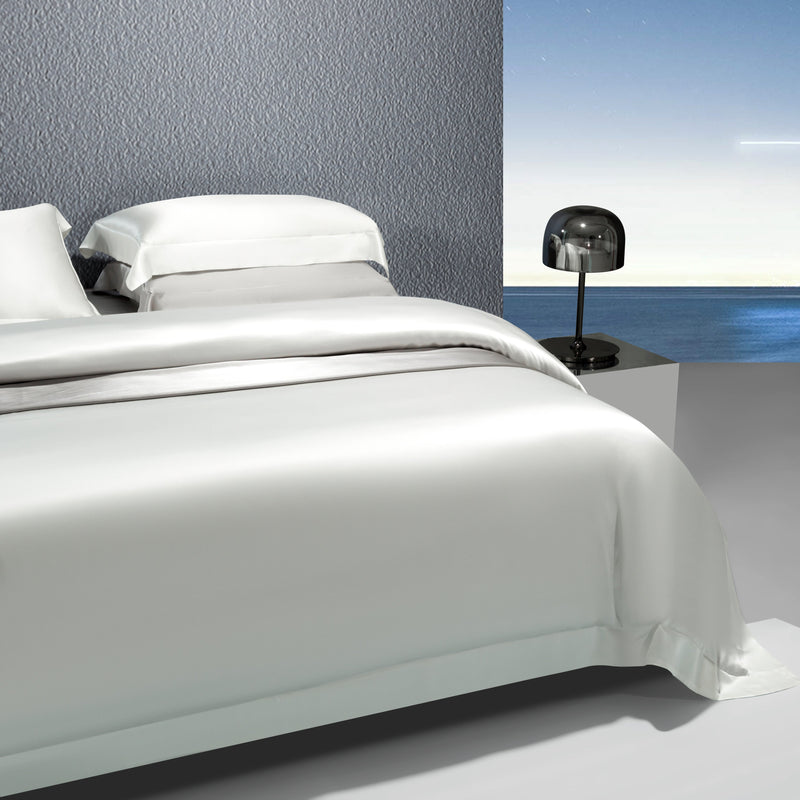 Set lenzuola in seta naturale